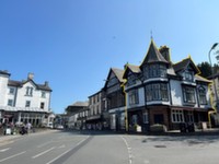 Lake Road, Royal Square