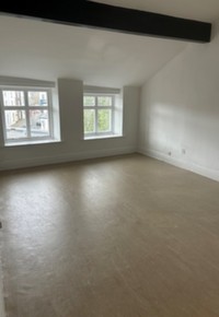 New Market Street, 26