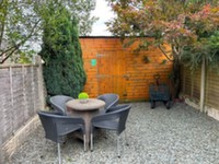 Yewdale Road, 8