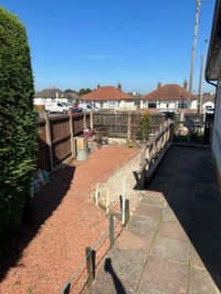 London Road, 330